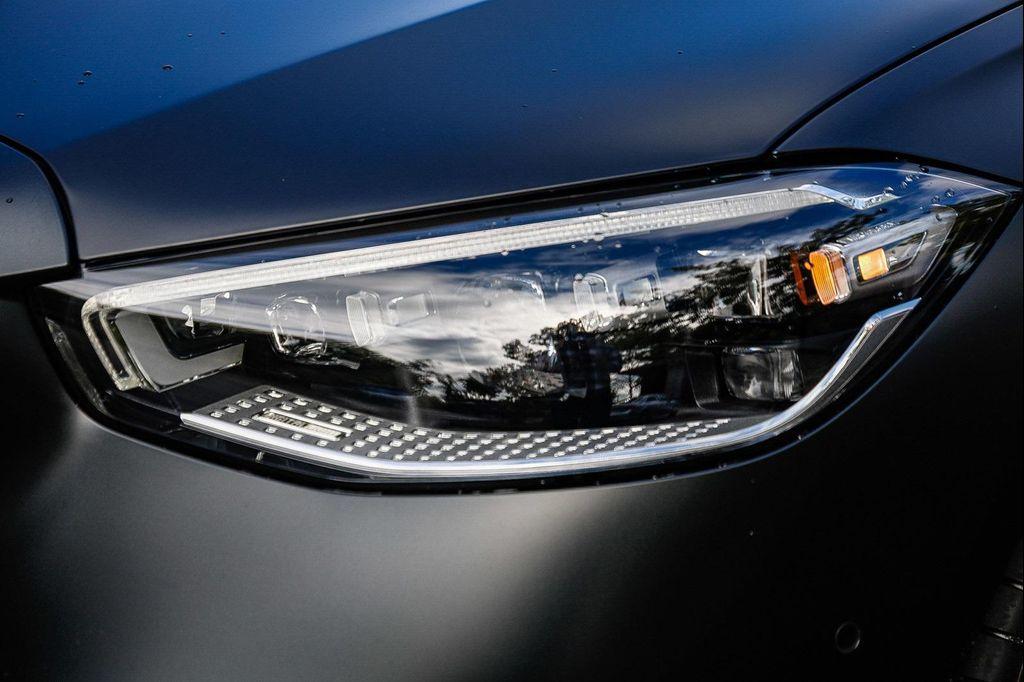 new 2026 Mercedes-Benz Maybach S 580 car, priced at $228,005