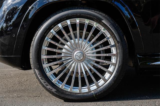 new 2025 Mercedes-Benz Maybach GLS 600 car, priced at $190,445