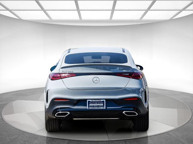 new 2025 Mercedes-Benz GLC 300 car