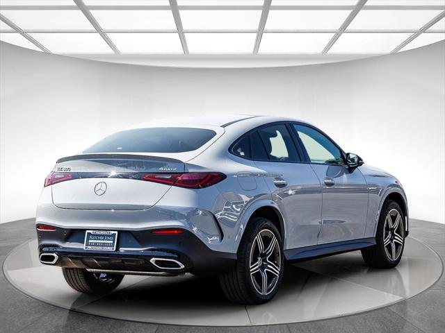 new 2025 Mercedes-Benz GLC 300 car