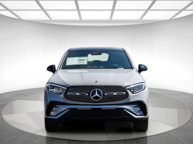new 2025 Mercedes-Benz GLC 300 car