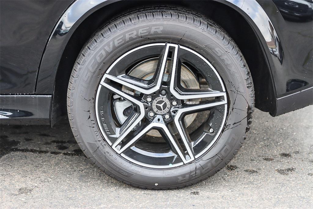 new 2025 Mercedes-Benz GLE 450 car, priced at $79,545