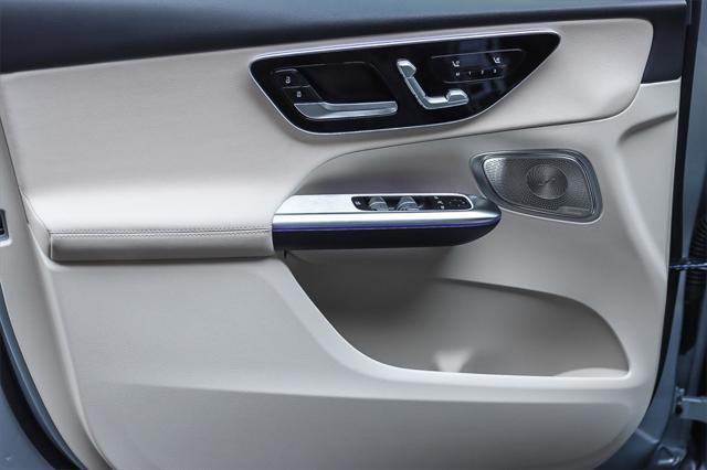 new 2025 Mercedes-Benz GLC 300 car, priced at $58,855