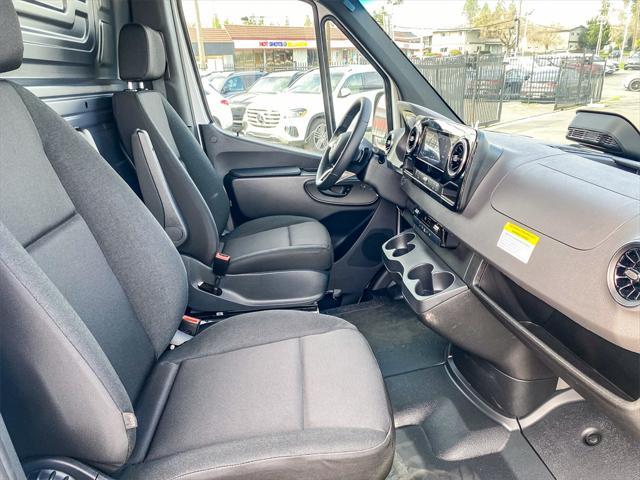 new 2025 Mercedes-Benz Sprinter 2500 car, priced at $65,389