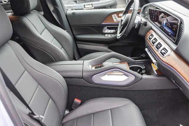 new 2025 Mercedes-Benz GLE 450 car, priced at $76,860