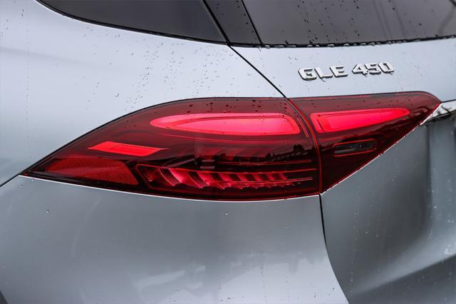 new 2025 Mercedes-Benz GLE 450 car, priced at $76,860