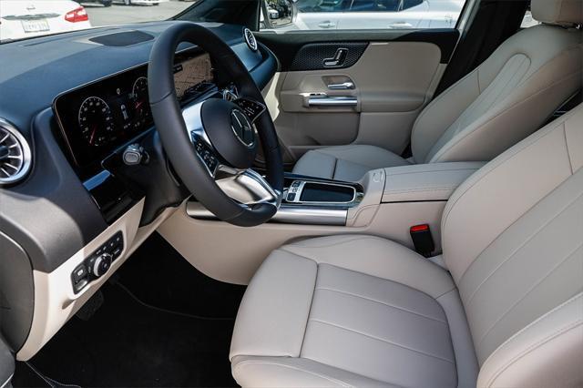 new 2025 Mercedes-Benz GLA 250 car, priced at $45,845