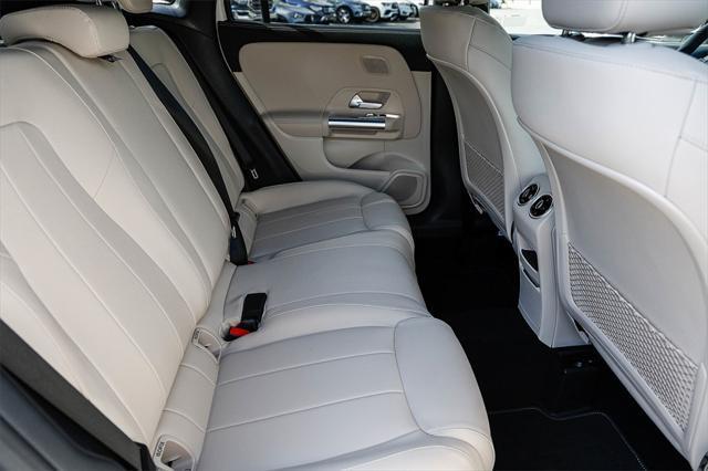 new 2025 Mercedes-Benz GLA 250 car, priced at $45,845