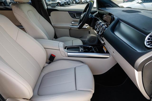 new 2025 Mercedes-Benz GLA 250 car, priced at $45,845