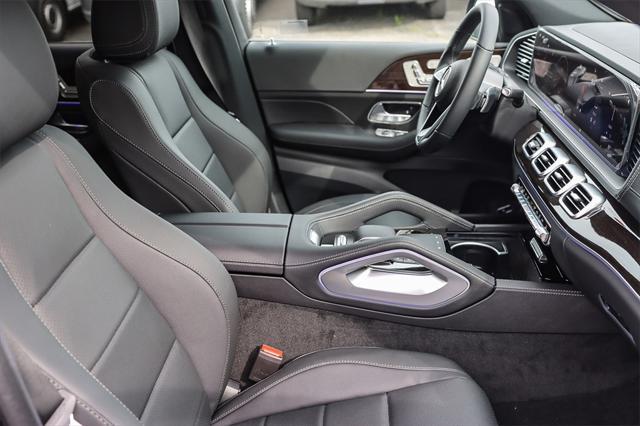 new 2025 Mercedes-Benz GLS 450 car, priced at $92,275