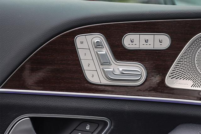 new 2025 Mercedes-Benz GLS 450 car, priced at $92,275
