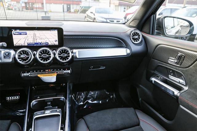 new 2024 Mercedes-Benz EQB 250 car, priced at $59,425