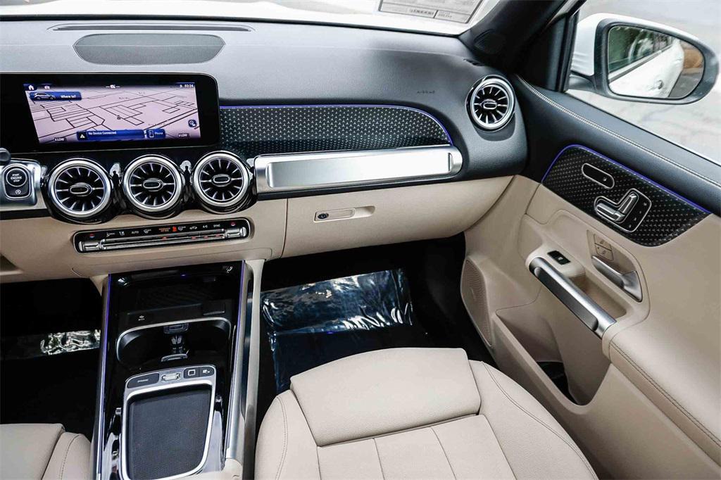 used 2025 Mercedes-Benz GLB 250 car, priced at $38,275