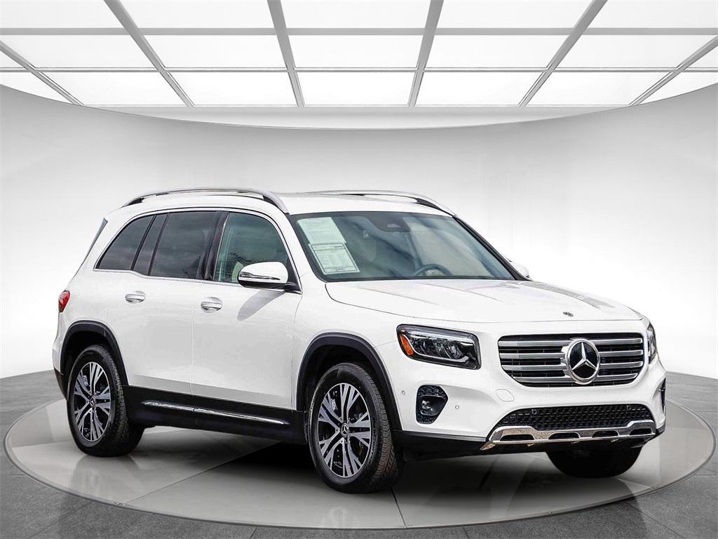 used 2025 Mercedes-Benz GLB 250 car, priced at $38,275