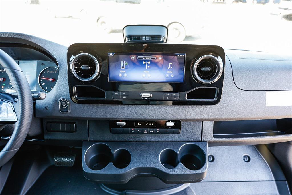 new 2025 Mercedes-Benz Sprinter 2500 car, priced at $67,202