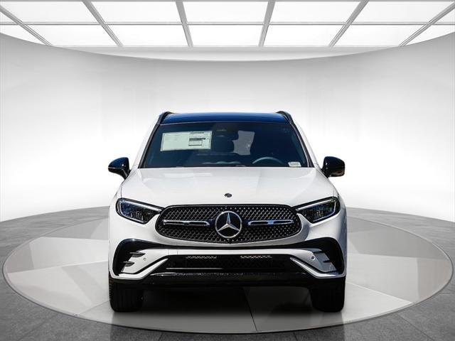 new 2025 Mercedes-Benz GLC 300 car, priced at $60,305