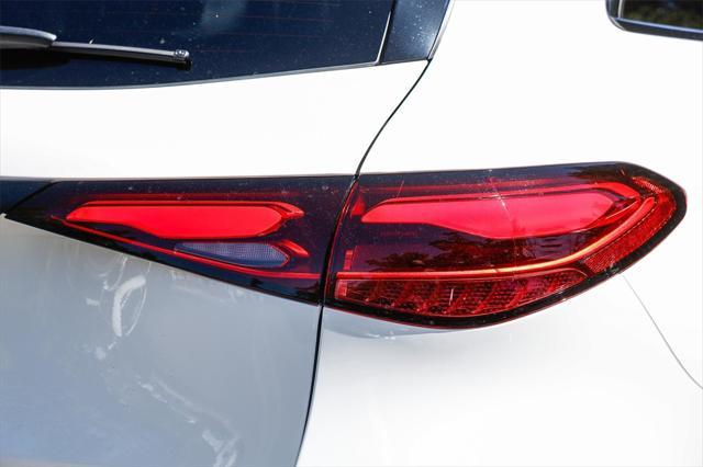 new 2025 Mercedes-Benz GLC 300 car, priced at $60,305