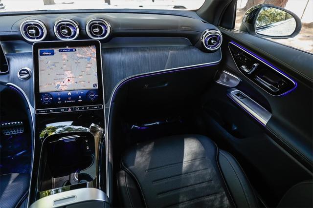new 2025 Mercedes-Benz GLC 300 car, priced at $60,305