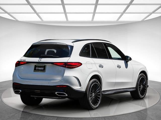new 2025 Mercedes-Benz GLC 300 car, priced at $60,305