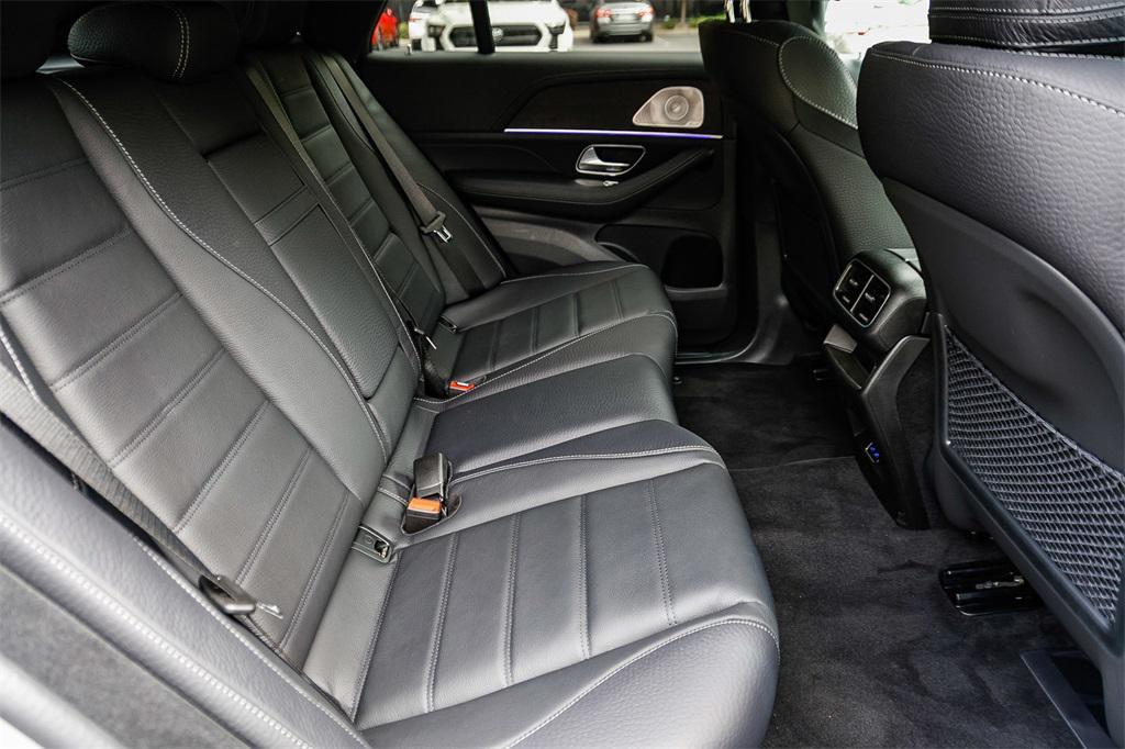 new 2026 Mercedes-Benz GLE 450 car, priced at $92,385