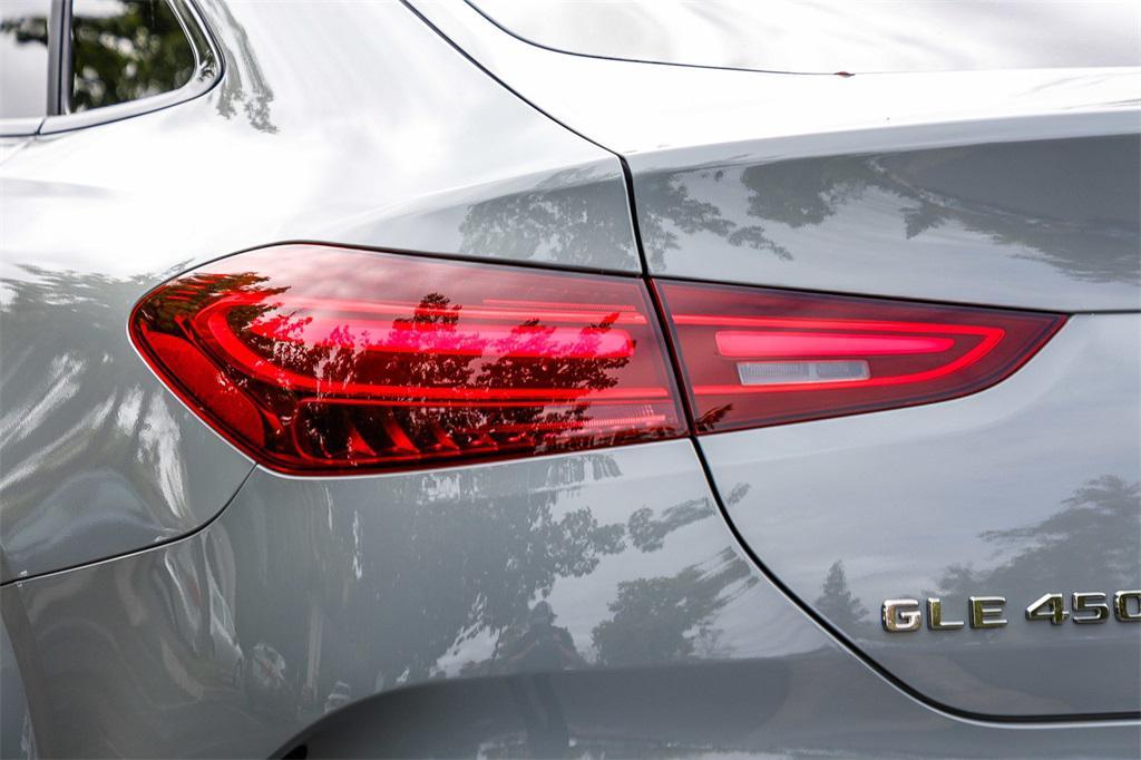 new 2026 Mercedes-Benz GLE 450 car, priced at $92,385