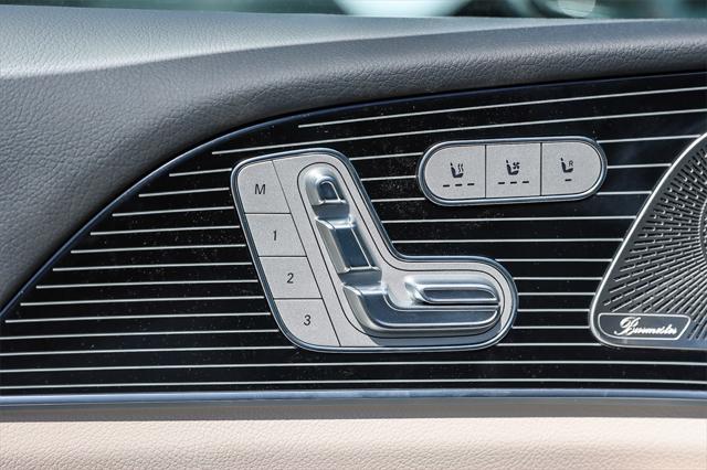 new 2025 Mercedes-Benz GLS 450 car, priced at $114,540