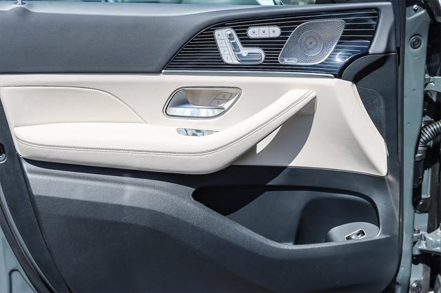 new 2025 Mercedes-Benz GLS 450 car, priced at $114,540
