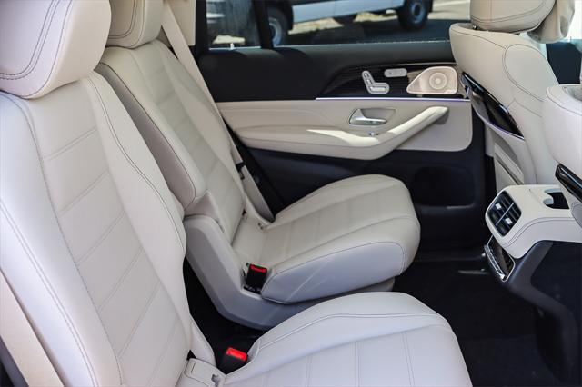 new 2025 Mercedes-Benz GLS 450 car, priced at $114,540