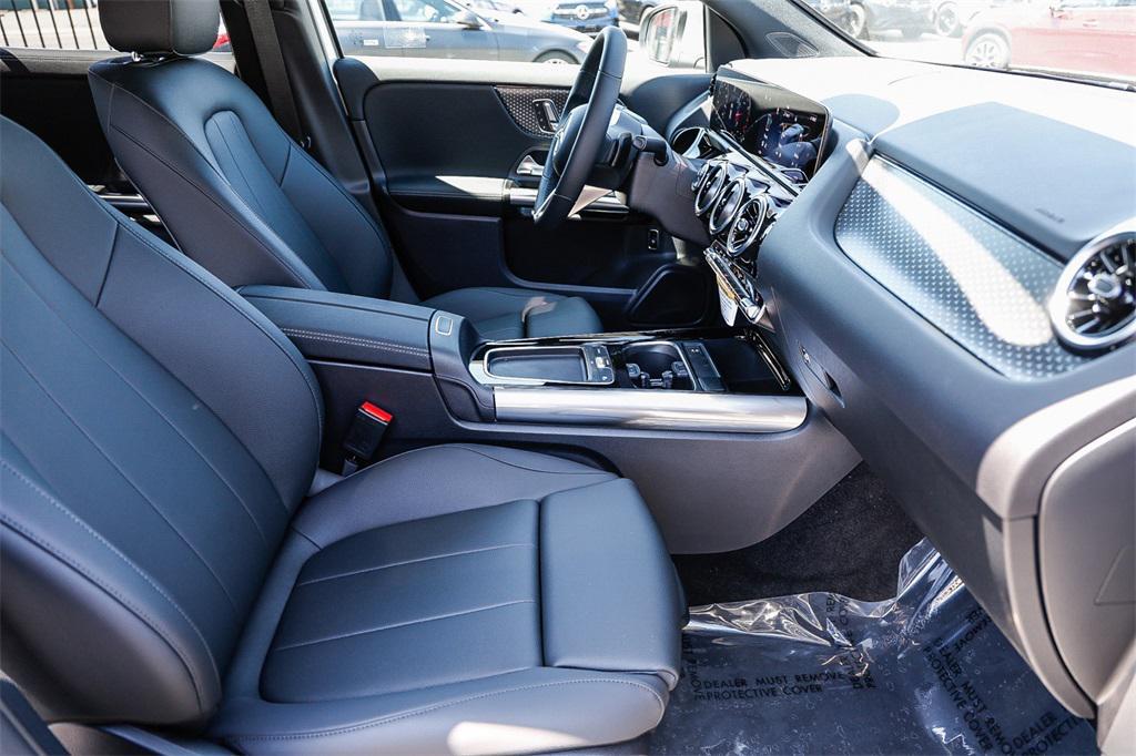 new 2026 Mercedes-Benz GLA 250 car, priced at $46,480