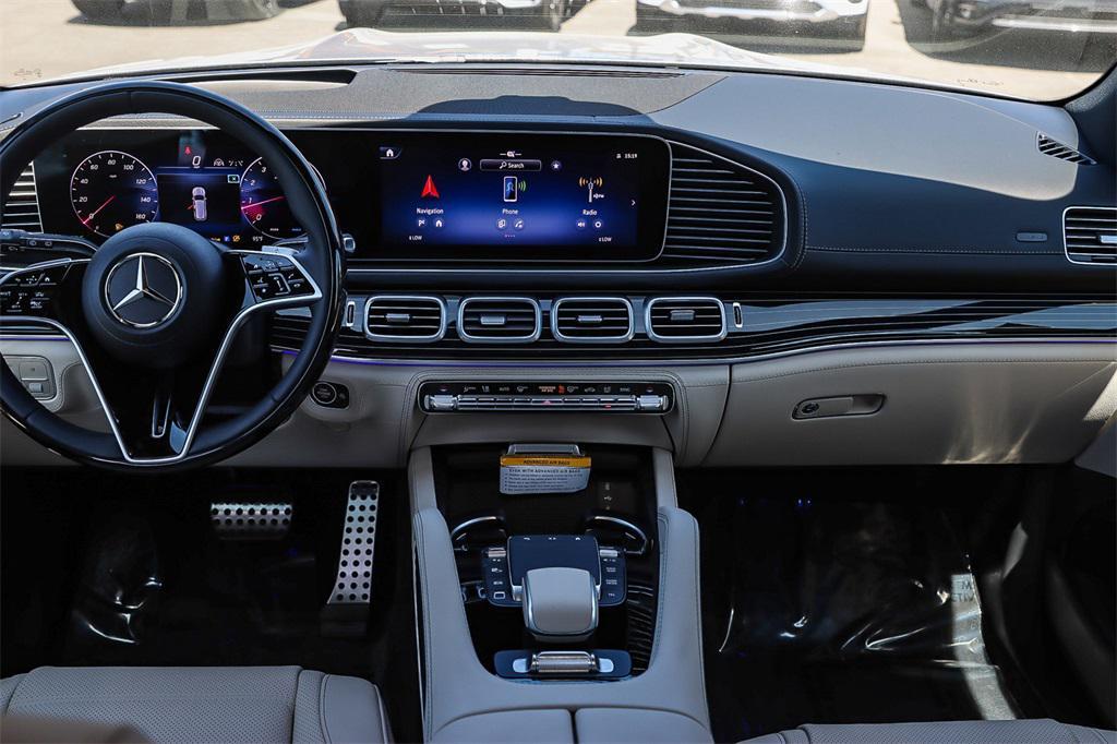 new 2025 Mercedes-Benz GLS 580 car, priced at $129,275