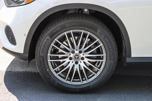 new 2025 Mercedes-Benz GLC 300 car, priced at $53,905