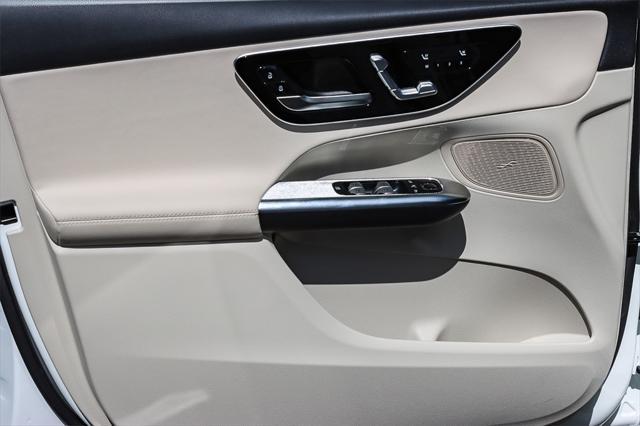 new 2025 Mercedes-Benz GLC 300 car, priced at $53,905