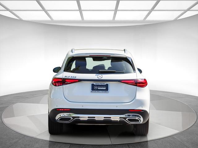 new 2025 Mercedes-Benz GLC 300 car, priced at $53,905