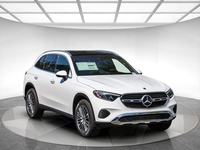 new 2025 Mercedes-Benz GLC 300 car, priced at $53,905