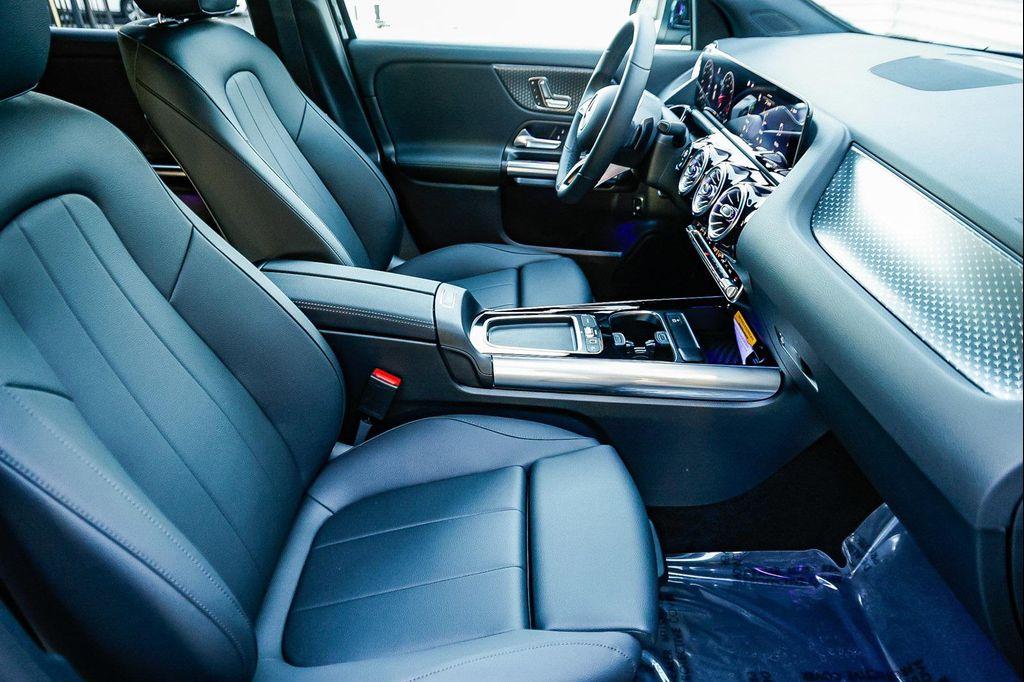 new 2026 Mercedes-Benz GLA 250 car, priced at $45,310