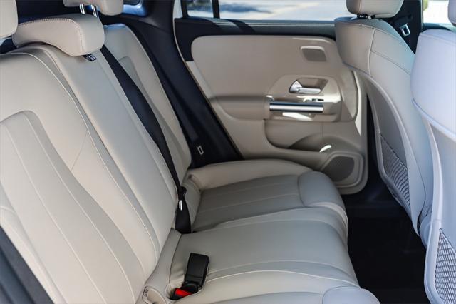 new 2025 Mercedes-Benz GLA 250 car, priced at $45,845
