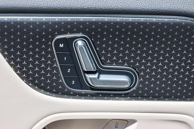 new 2025 Mercedes-Benz GLA 250 car, priced at $45,845