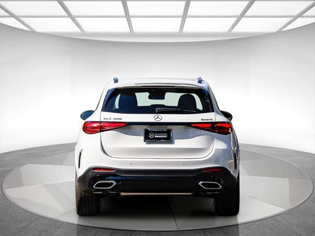 new 2025 Mercedes-Benz GLC 300 car, priced at $57,255