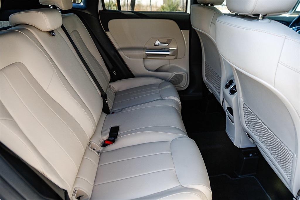 used 2025 Mercedes-Benz GLA 250 car, priced at $36,495