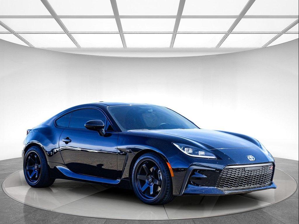 used 2024 Toyota GR86 car, priced at $29,995