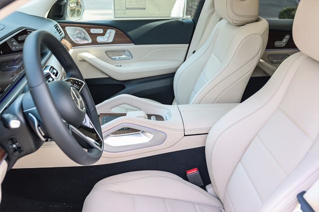 new 2025 Mercedes-Benz GLS 450 car, priced at $91,580