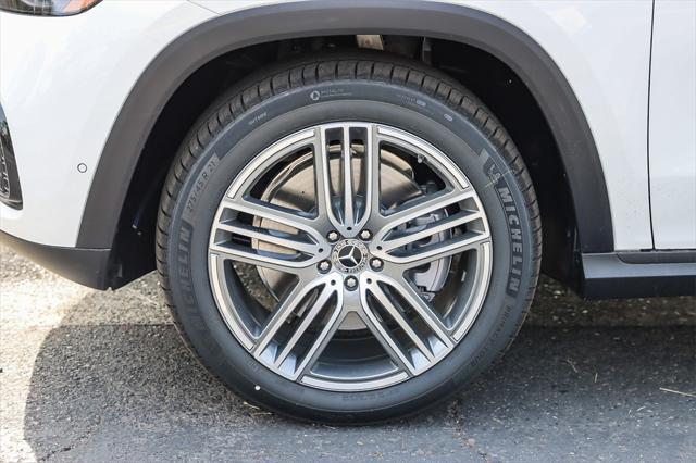new 2025 Mercedes-Benz GLS 450 car, priced at $91,580