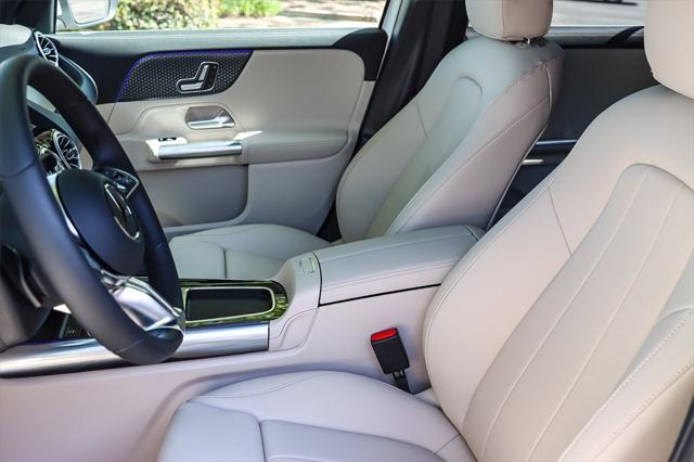 new 2025 Mercedes-Benz GLA 250 car, priced at $45,845