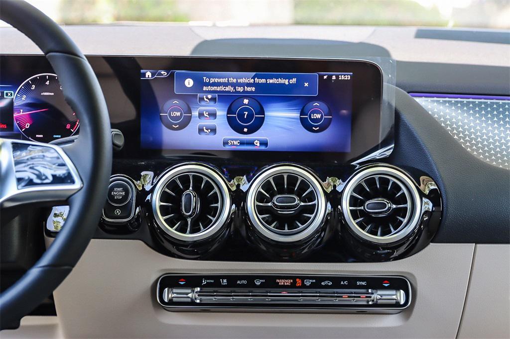 new 2025 Mercedes-Benz GLA 250 car, priced at $45,845