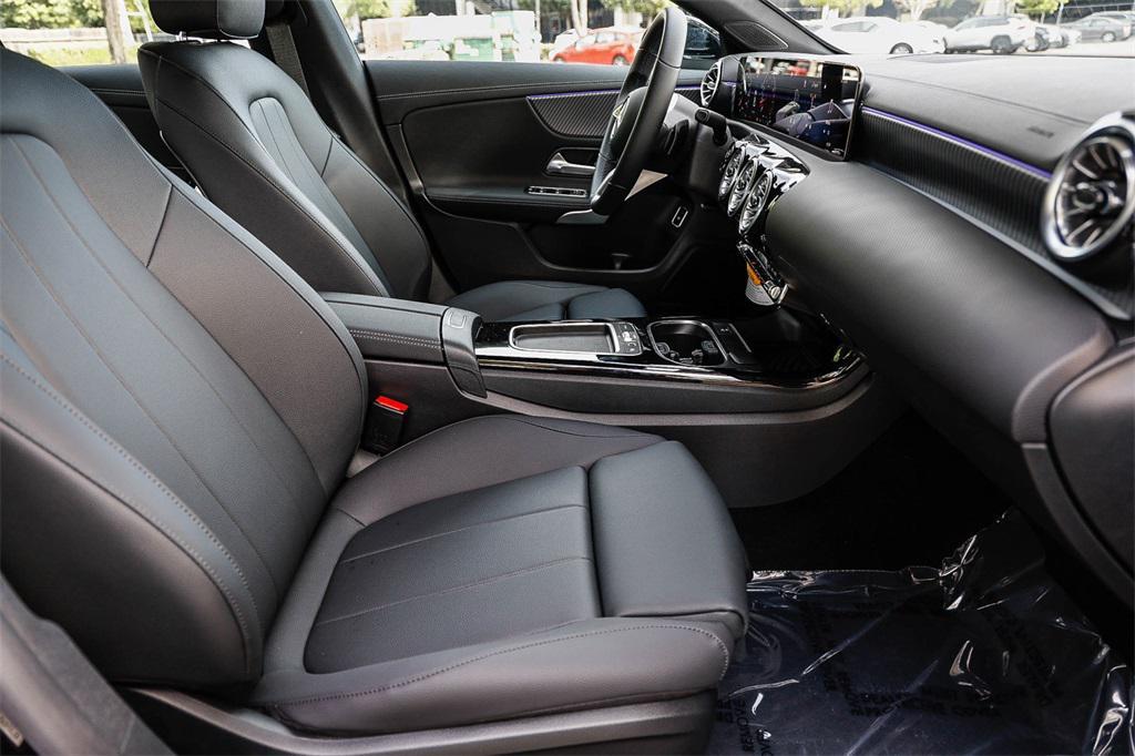 new 2025 Mercedes-Benz CLA 250 car, priced at $45,945