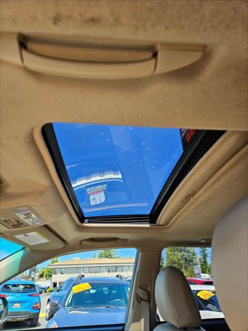 used 2010 Toyota Highlander Hybrid car, priced at $10,495