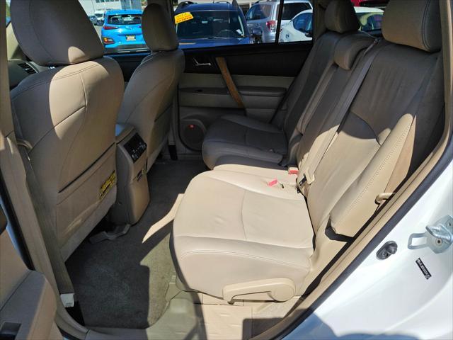 used 2010 Toyota Highlander Hybrid car, priced at $10,495