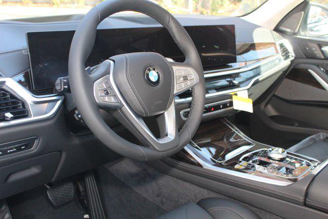 new 2025 BMW X7 car, priced at $97,175