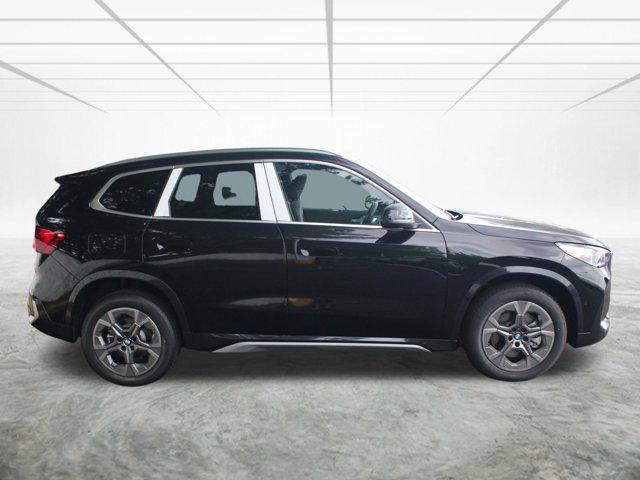 new 2025 BMW X1 car, priced at $47,075