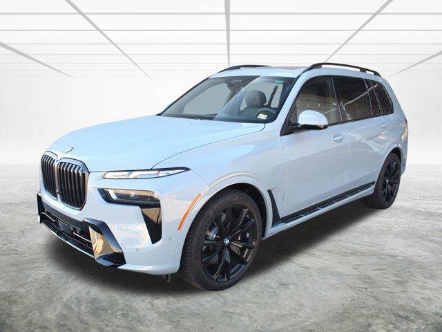 new 2025 BMW X7 car, priced at $101,025